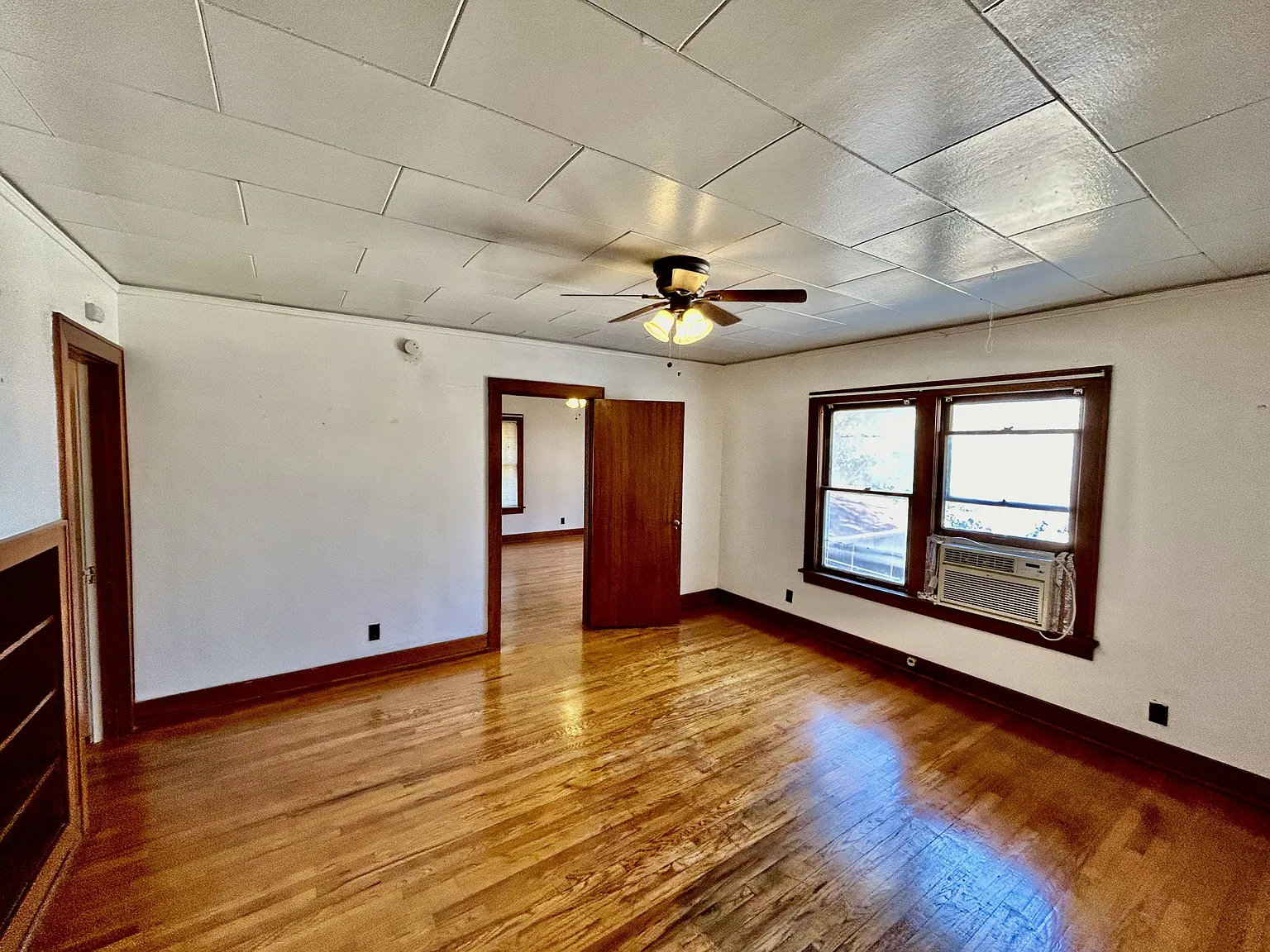 1030 East 8th Street #7- Romero/Pruitt - 1 — Photo 2