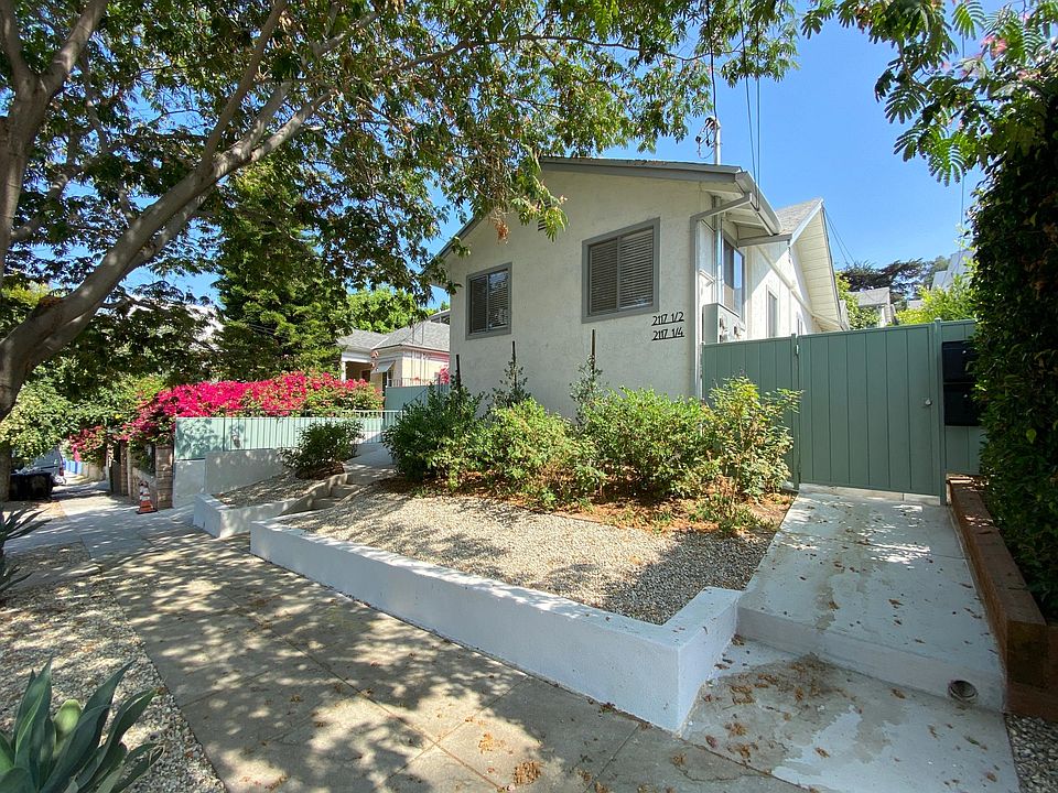 1st image of 2117 1/4 Aaron St