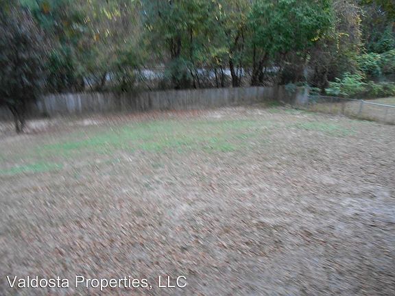 5th image of 2309 S Sherwood Dr