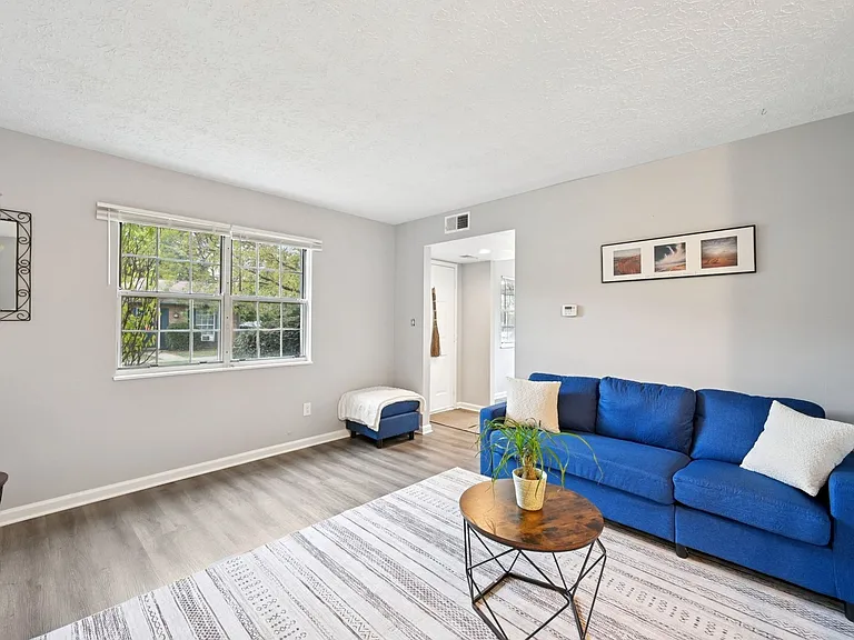 Park Place Apartments — Photo 8