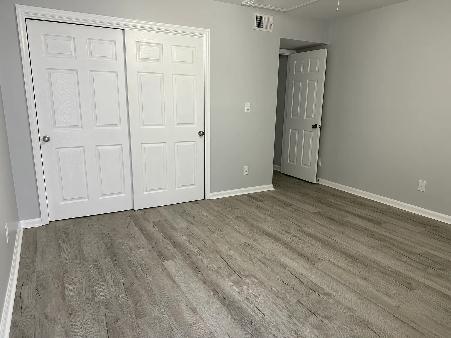 Harris Grove Ln, Charlotte — Photo 3