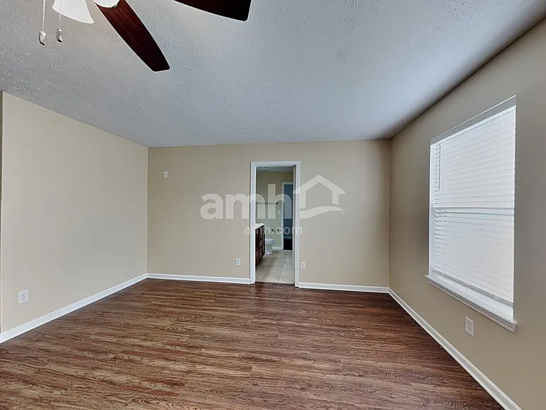 8193 Tasman Dr — Photo 11