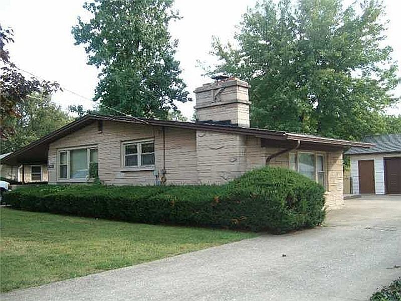2nd image of 2308 Churchman Ave