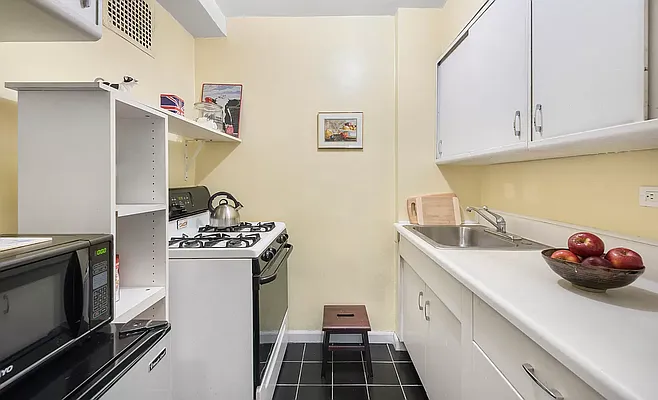 Rented by Nest Seekers International | media 4