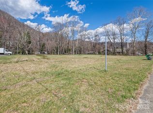 4200 Soco Rd, Maggie Valley, NC 28751