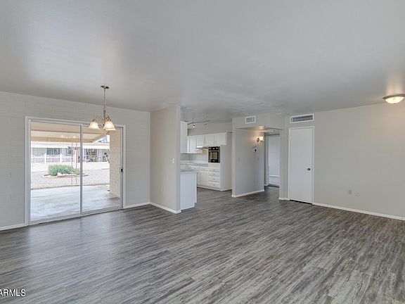 3rd image of 10602 W Camden Ave