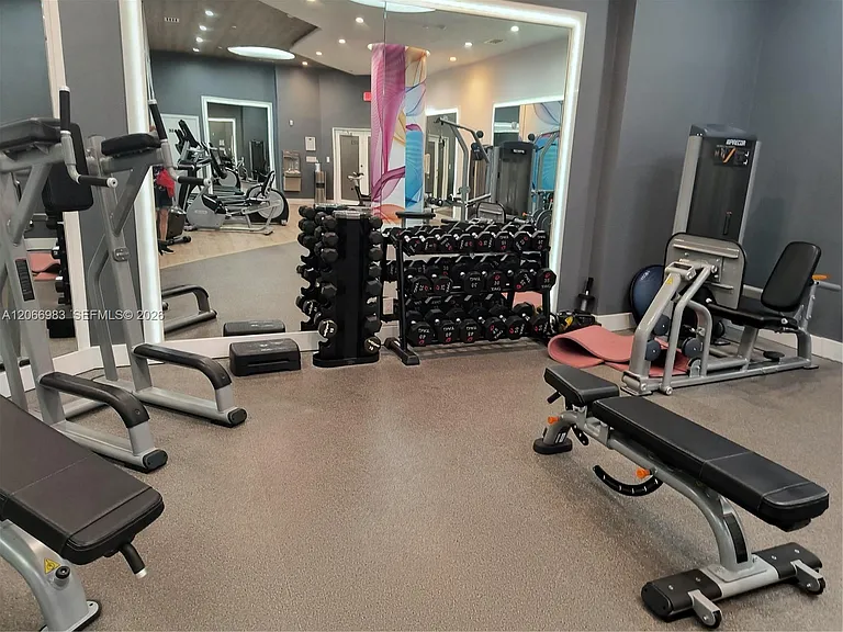 3610 Yacht Club Dr #514 — Photo 11