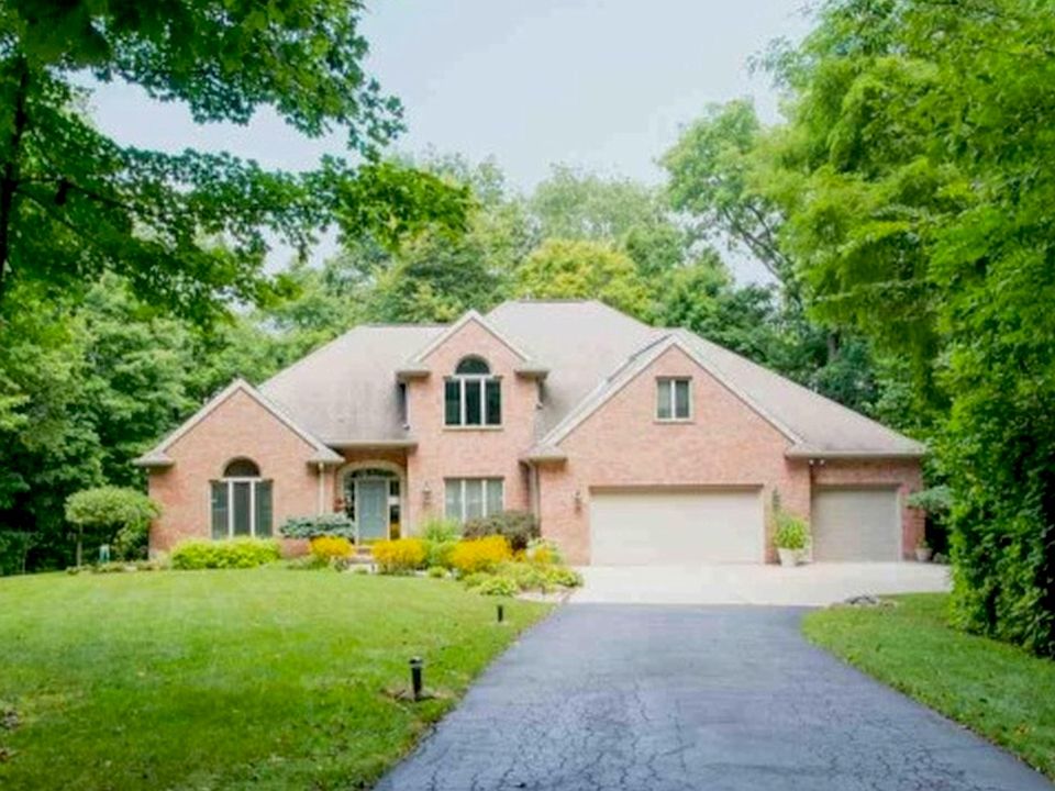 70 Oak Ridge Point, Morton