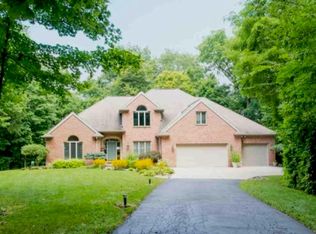 70 Oak Ridge Point, Morton, IL 61550