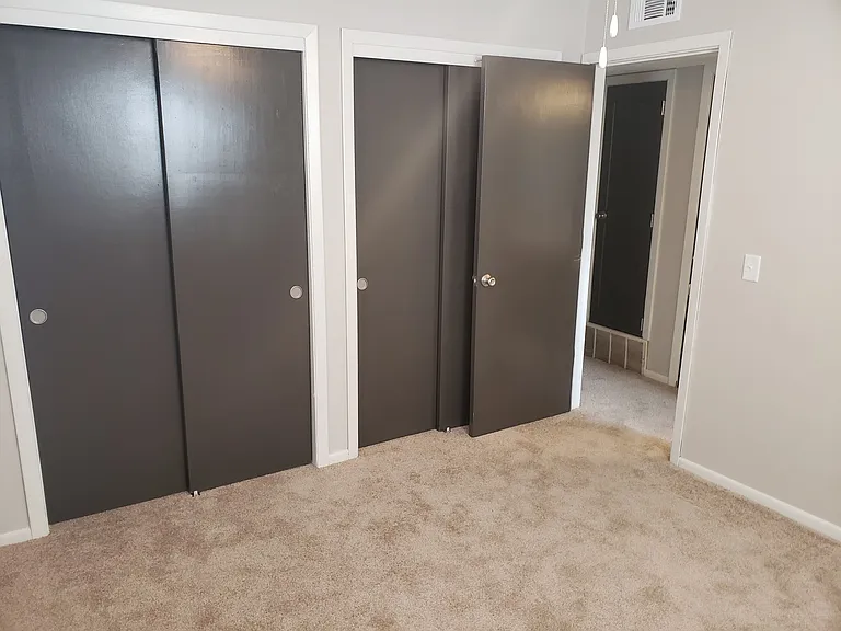 Midtown Court — Photo 9