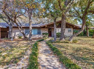 702 Austin Dr, Mineral Wells, TX 76067