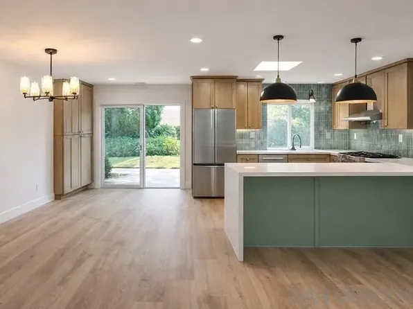 9555 Via Pereza, San Diego, CA 92129