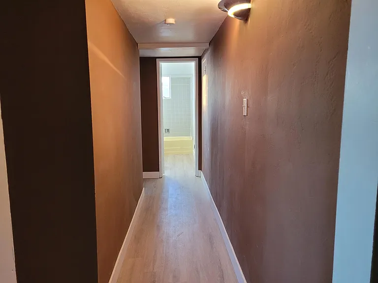 411 S 11th St #10 — Photo 6