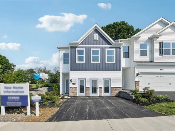 200 Paddock Ln, Harmony, PA 16037