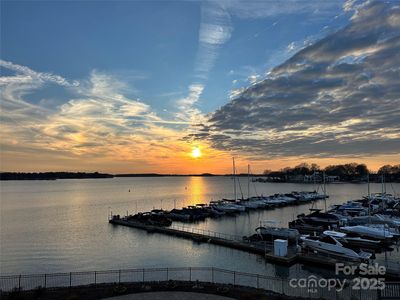 17931 Kings Point Dr APT E, Cornelius, NC, 28031