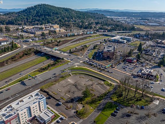 3rd image of 9155 SE Sunnyside Rd