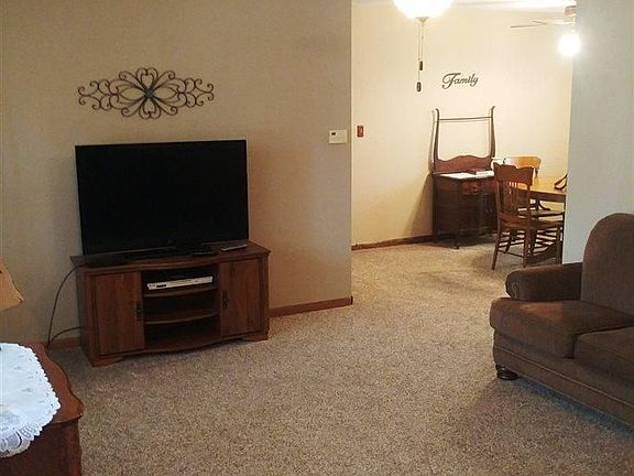 2nd image of 1507 Brookwood Dr