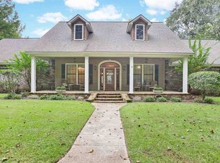 537 N Springlake Cir, Terry, MS 39170