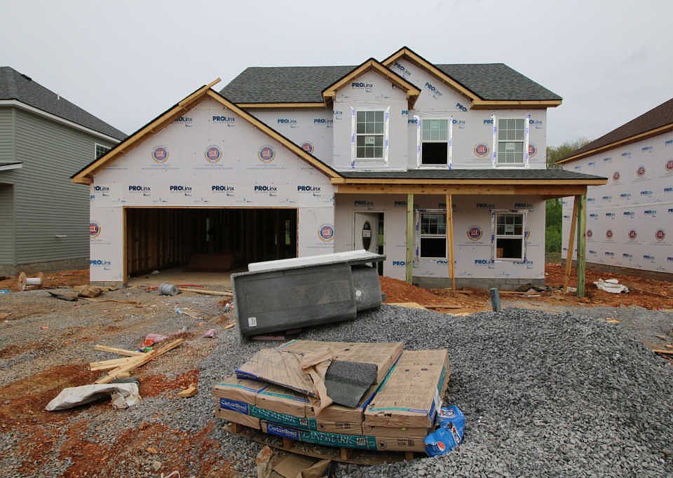 1st image of 146 Chalet Cir