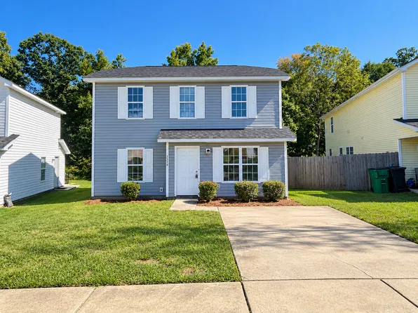 3534 Crestridge Dr, Charlotte, NC 28217