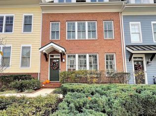 33 Ellsworth Heights St, Silver Spring, MD 20910