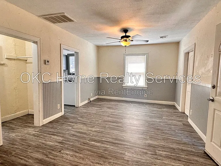 2316 NW 38th St — Photo 4
