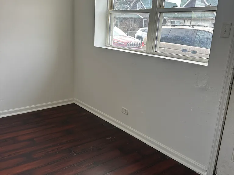 3801 Catalpa St #LOWER FRONT — Photo 9