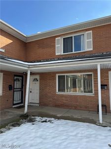 4871 Banbury Ct APT 10, Warrensville Heights, OH, 44128