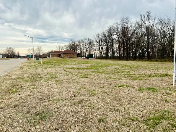 Lot 12 N Chicago Avenue, Bolivar, MO 65613