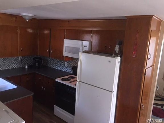 2nd image of 319 Tremont St