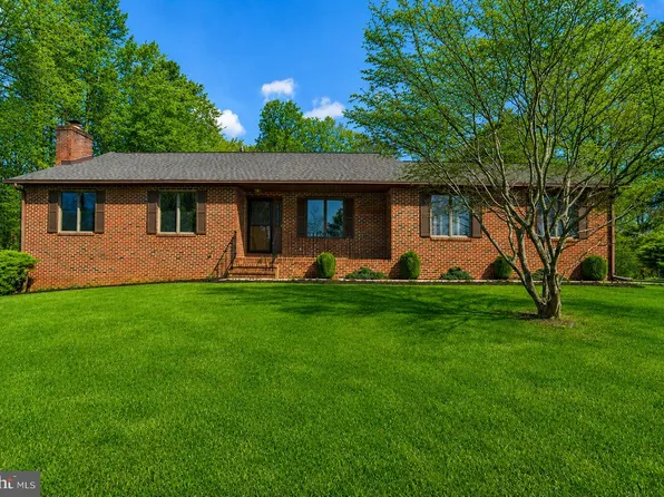 17082 Prince Frederick Rd, Hughesville, MD 20637