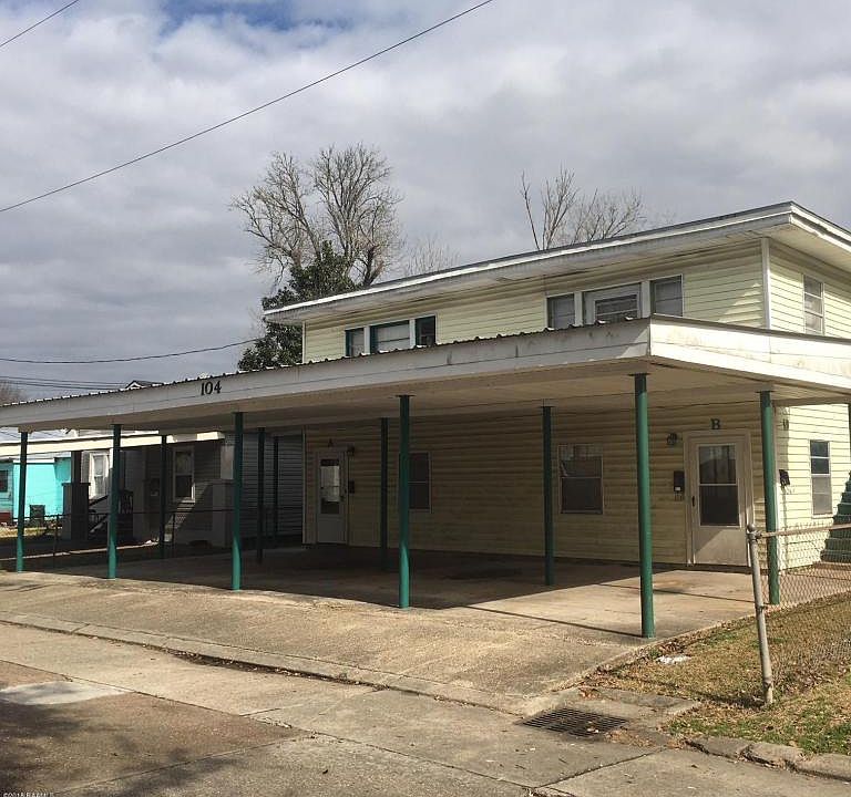 1st image of 104 Reynolds St