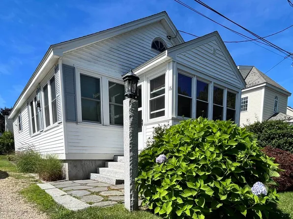 16 Browns Ct, Rye, NH 03870