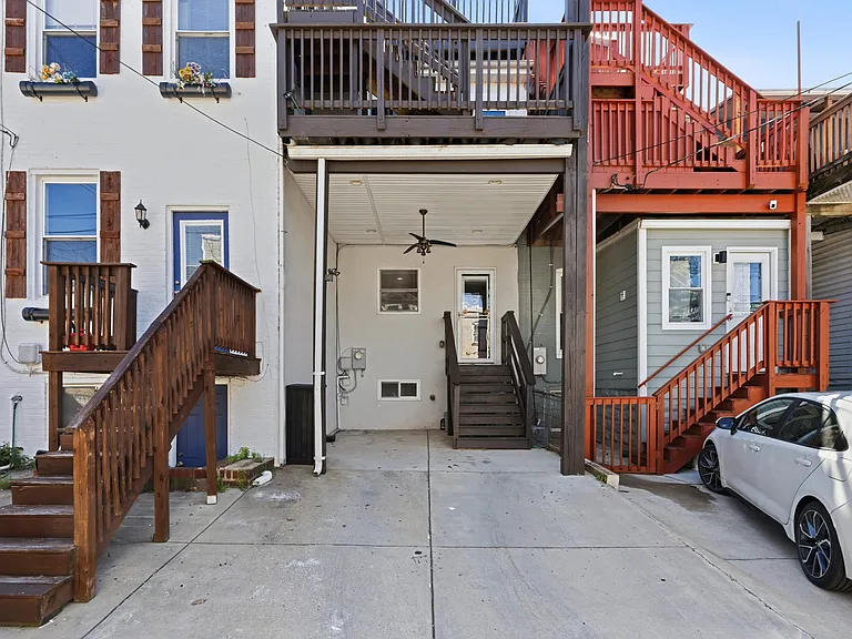 412 S East Ave — Photo 44