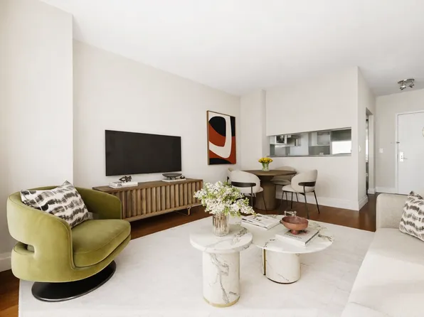 45 Park Avenue image 1 of 11