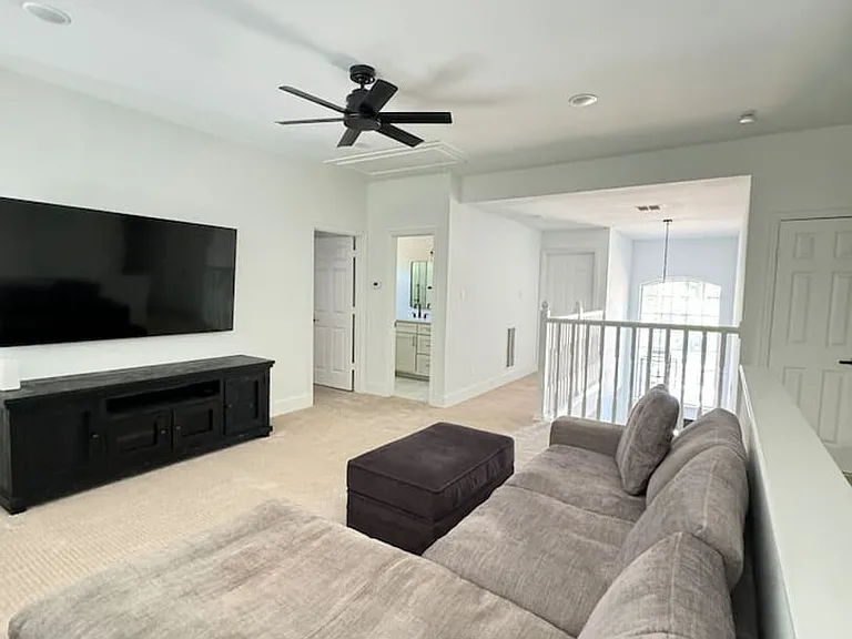 Plantation Ln — Photo 35
