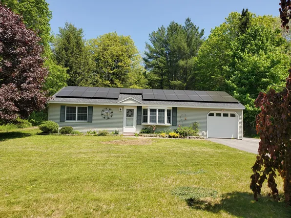 40 Clay Road, Gorham, ME 04038