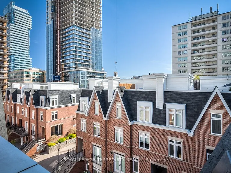 100 Redpath Ave #16 — Photo 19