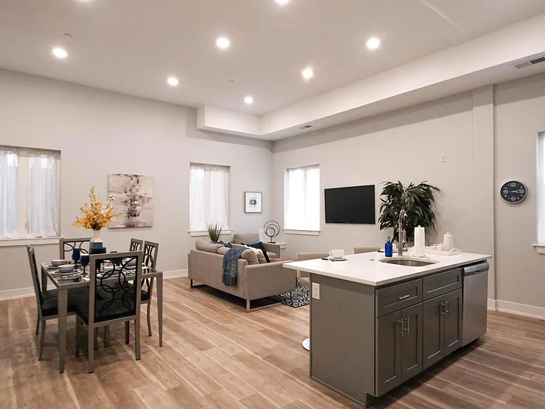 1022 Wood St #101 — Photo 2
