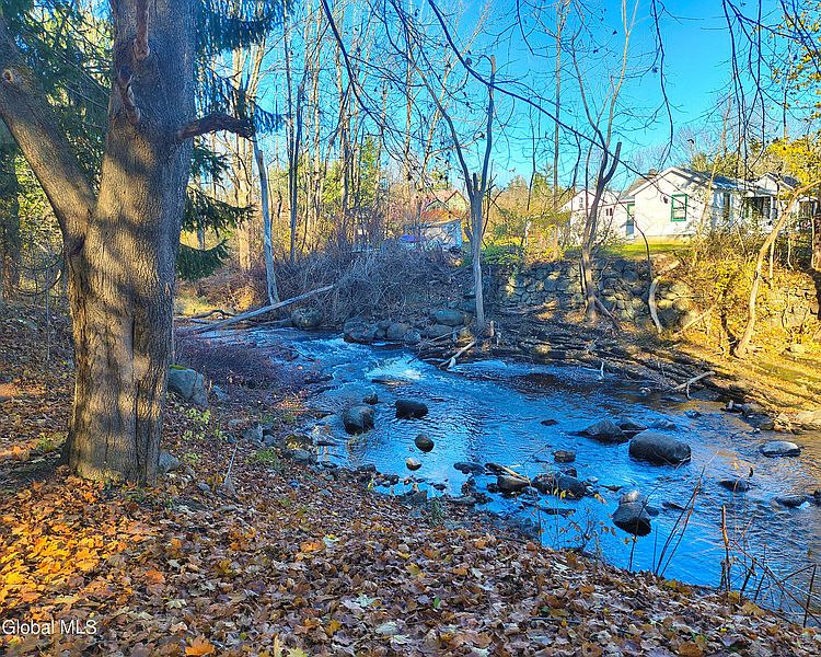 5th image of 121 Bushnell Road