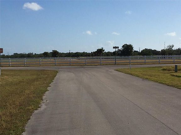 5th image of 8105 White Fences Ln
