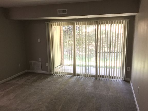 4th image of 6 Rosecrans Pl APT 1C
