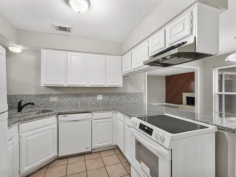 10814 Sugar Hill Dr #A — Photo 7