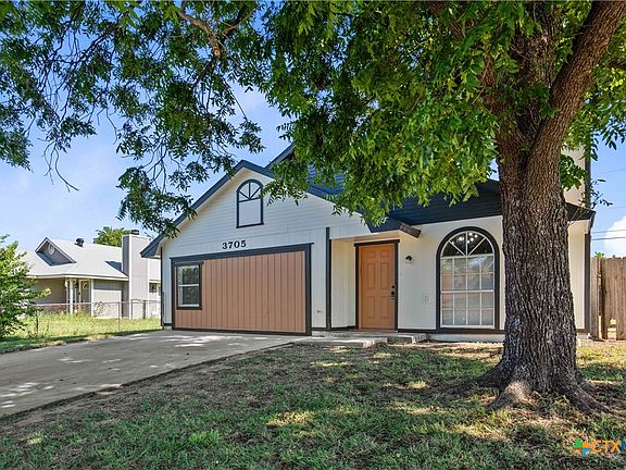 3rd image of 3705 Holbert Dr