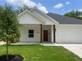 2853 S Hills Ave, Fort Worth, TX 76109