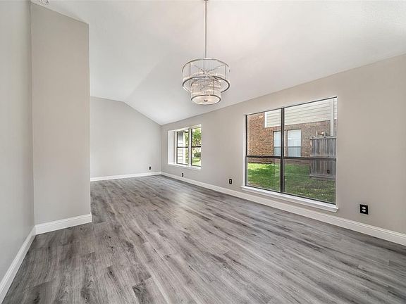 5th image of 2200 Amhearst Ct