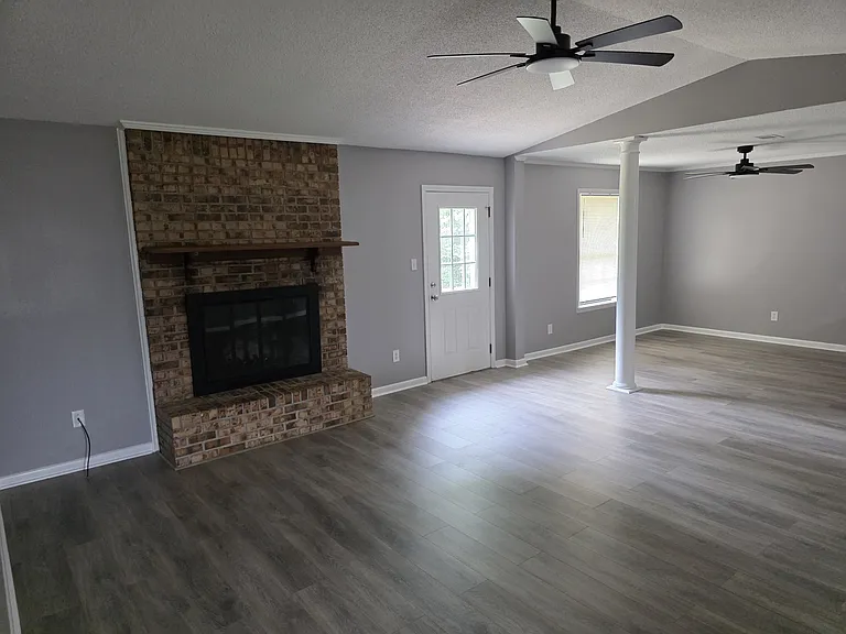 112 Foxwood Cir — Photo 4