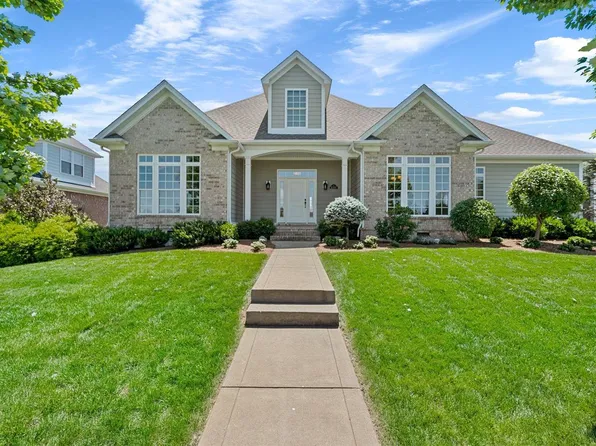 1348 Riva Ridge Ave, Bowling Green, KY 42104