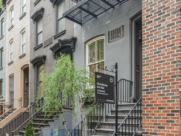 206 East 30th Street image 3 of 20
