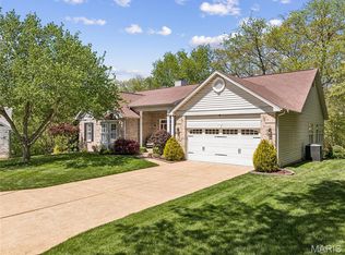 211 Cobblefield Ct, Ballwin, MO 63011